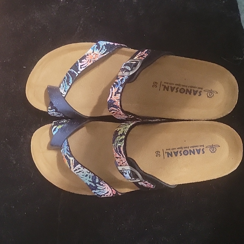 Ladies sandals w/multi color straps